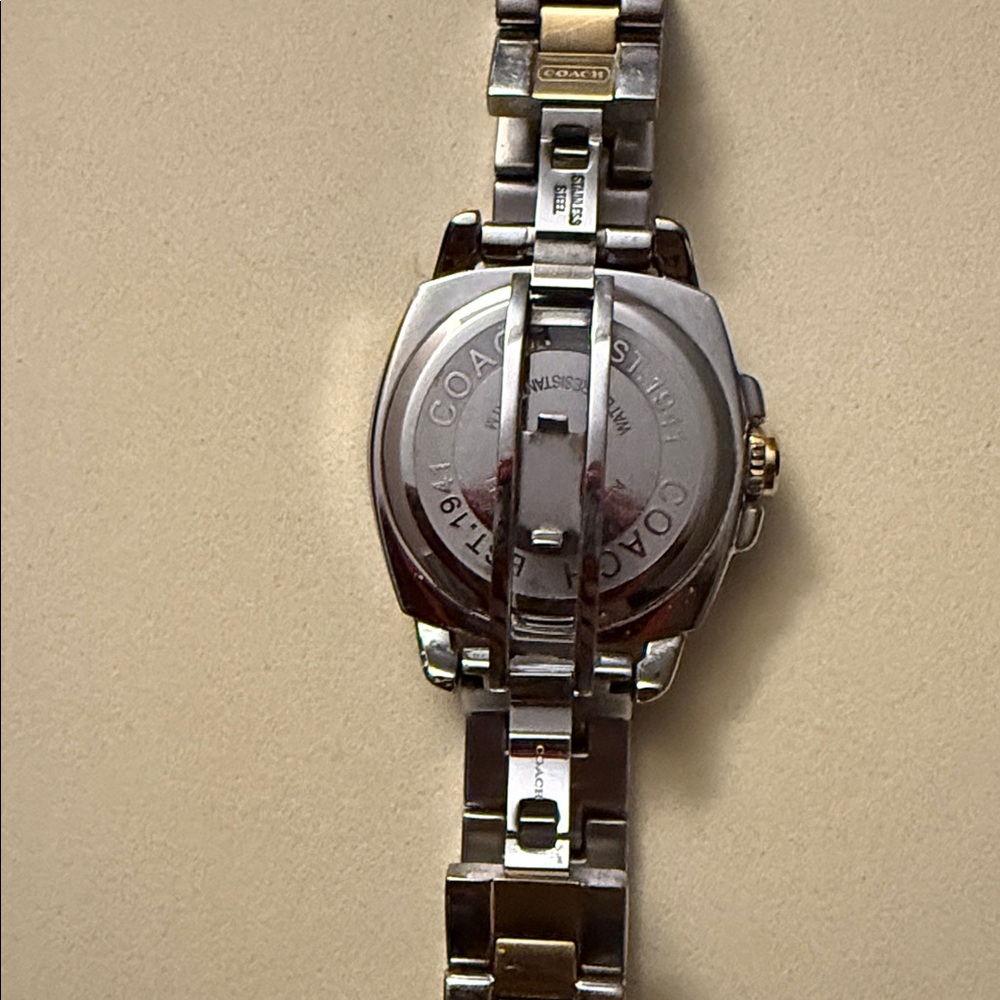 Coach Silver and Gold Tone Men's/Women’s (fitted) Watch - Picture 6 of 8